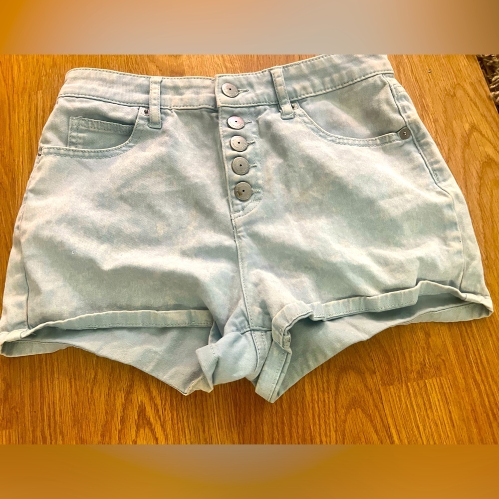 BCBGeneration | high waisted jorts | sz 26 | Light tie dye wash Jean shorts